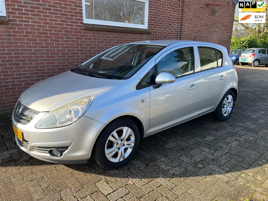 Opel Corsa 1.4-16V Enjoy